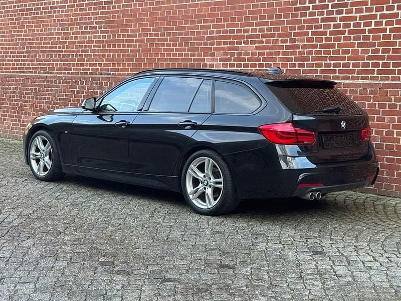 Gebraucht BMW 320 M Sport 190 PS (139 kW) 2018 Schwarz Kombi