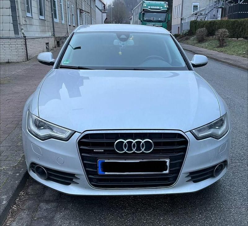 Silber Gebraucht 2013 Audi A6 Ambiente Limousine | 9.000 € (Superpreis) - Bild 1/4