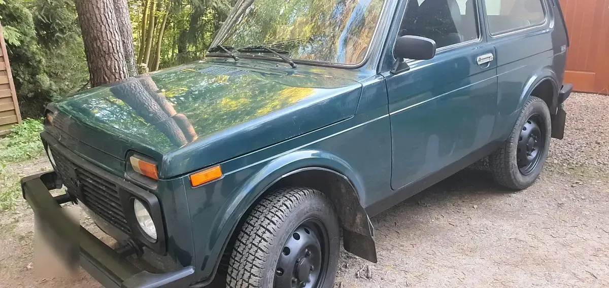 Second-hand Lada niva 82 CP (60 kW) 2009 Verde SUV