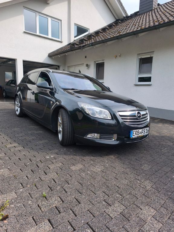 Schwarz Gebraucht 2012 Opel Insignia OPC Kombi | 5.950 € (Guter Preis) - Bild 1/4