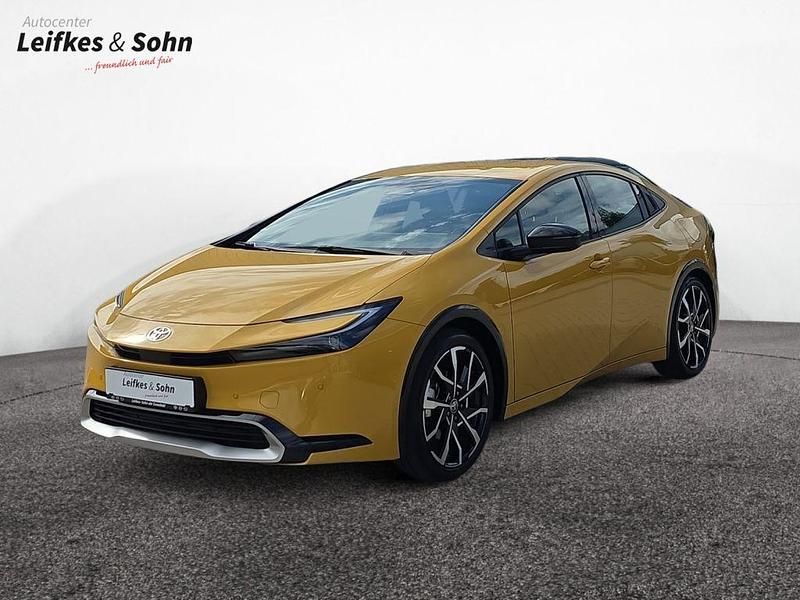 Mustard metallic Gebraucht 2024 Toyota Prius Plug-in Hybrid Executive Kleinwagen | 36.490 € (Guter Preis) - Bild 1/4