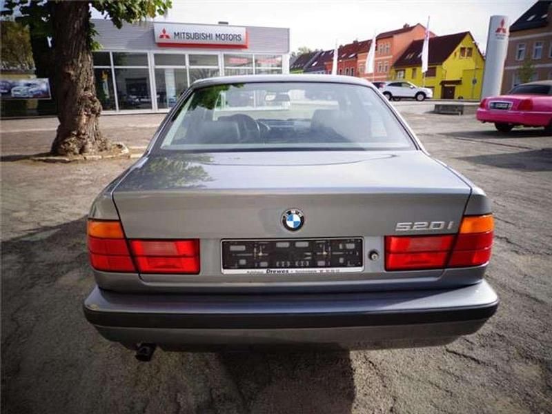 Second-hand BMW 520 150 CP (110 kW) 1995 Gri Berlinǎ