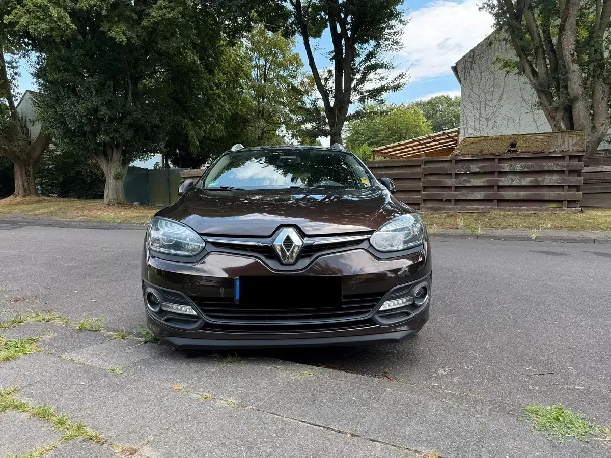 Gebraucht Renault Mégane GrandTour 116 PS (85 kW) 2013 Braun Kombi