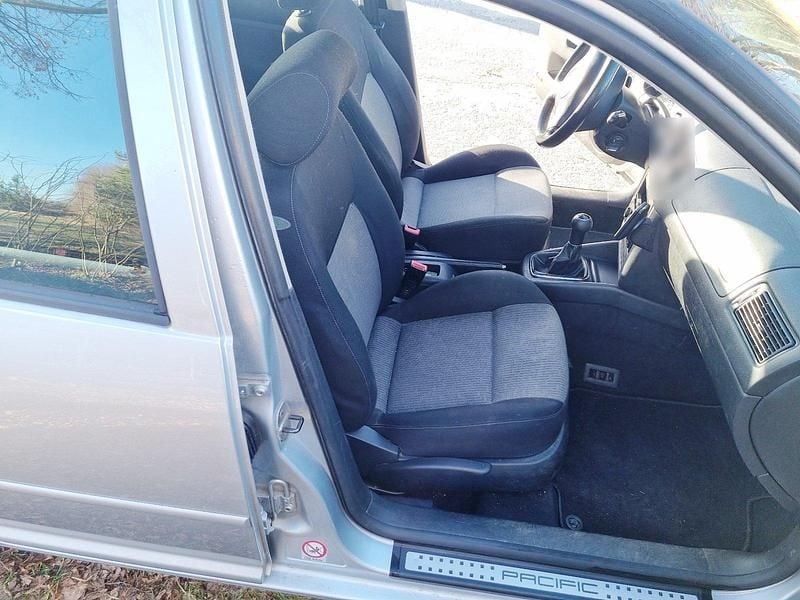 Gebraucht VW Golf IV Pacific 75 PS (55 kW) 2005 Silber Kombi