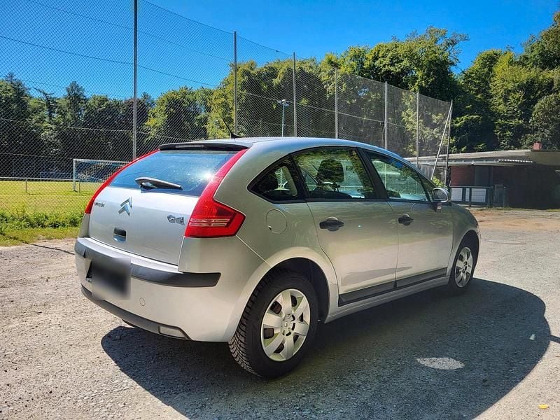 Silber Gebraucht 2006 Citroën C4 Limousine | 1.500 € (Fairer Preis) - Bild 1/4