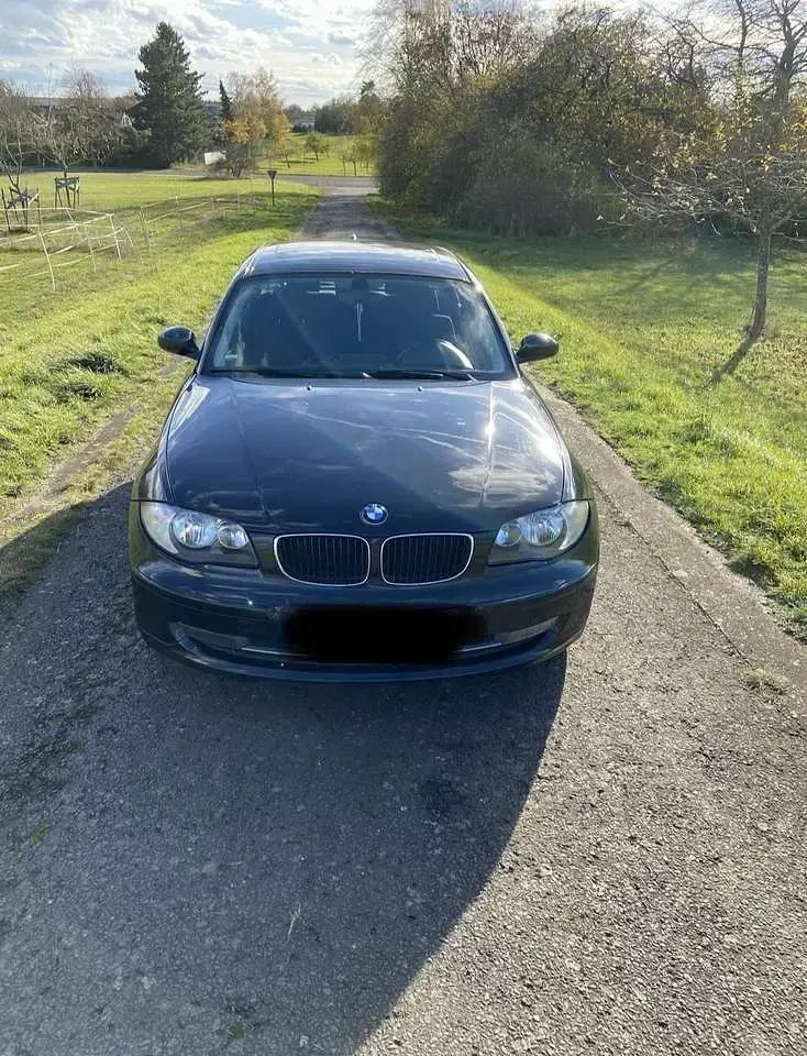 Gebraucht BMW 120 177 PS (130 kW) 2008 Schwarz Kleinwagen
