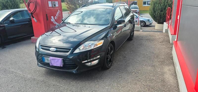 Gebraucht Ford Mondeo 163 PS (119 kW) 2011 Schwarz Kombi