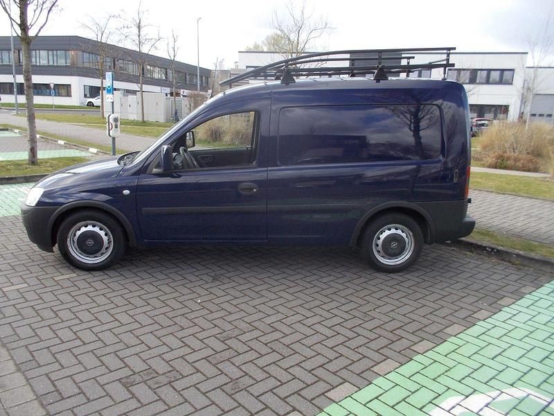 Gebraucht Opel Combo 90 PS (66 kW) 2009 Blau Van / Kleinbus