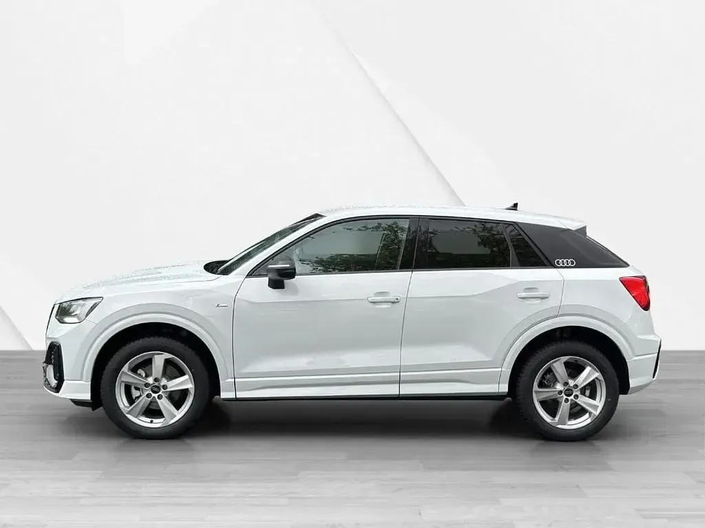 Gebraucht Audi Q2 S-Line 150 PS (110 kW) 2024 Gletscherweiß metallic SUV