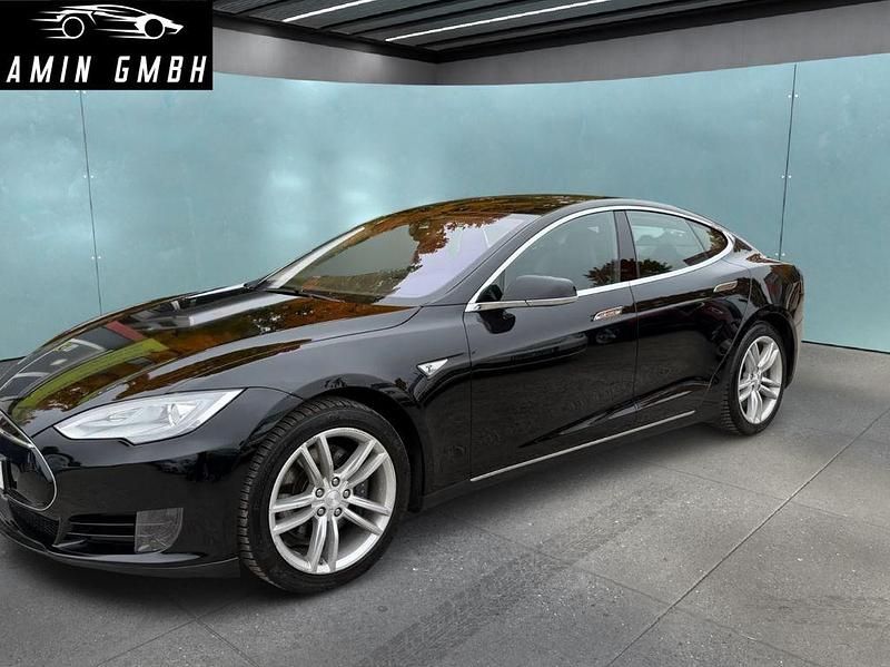 Schwarz Gebraucht 2013 Tesla Model S Kleinwagen | 13.499 € - Bild 1/4