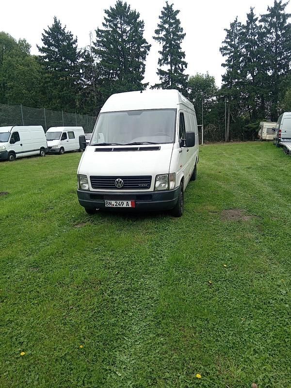 Weiß Gebraucht 2003 VW LT Van / Kleinbus | 5.999 € (Fairer Preis) - Bild 1/4
