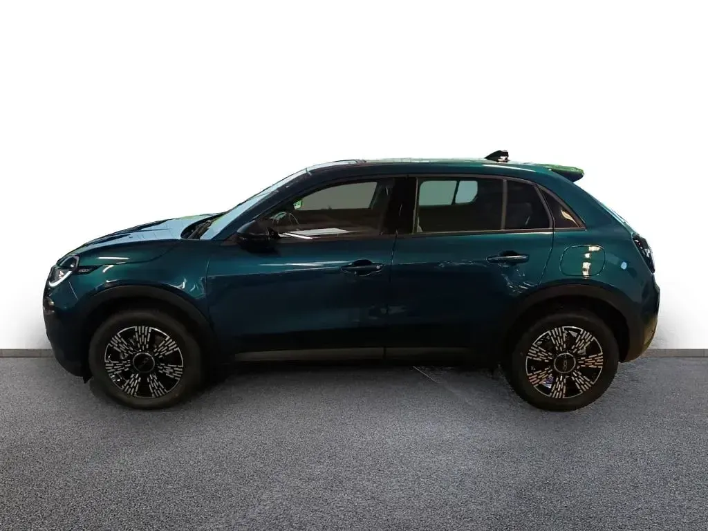 Neu Fiat 600 Business 110 PS (80 kW) 2026 Grün SUV