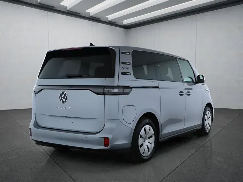 Używany VW ID. Buzz Pro 210 kW (286 KM) 2025 Srebrny Minivan