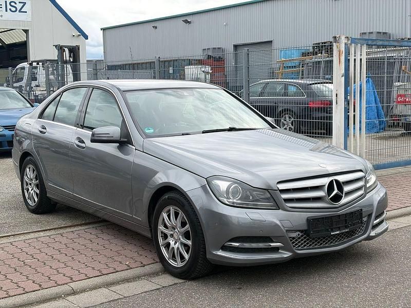 Gebraucht Mercedes C220 170 PS (125 kW) 2013 Silber Limousine
