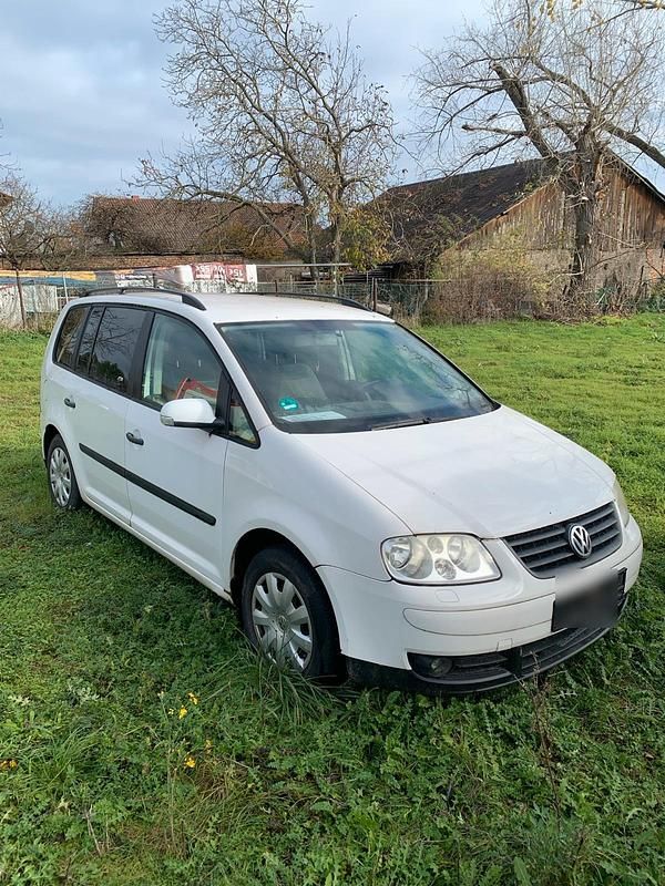 Weiß Gebraucht 2003 VW Touran Van / Kleinbus | 690 € (Superpreis) - Bild 1/4