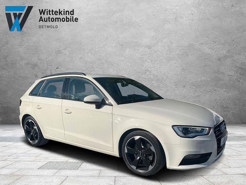 Weiß Gebraucht 2014 Audi A3 Sportback Ambition Limousine | 15.999 € (Fairer Preis) - Bild 1/4