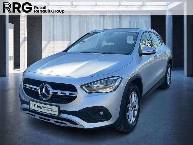 Iridiumsilber Gebraucht 2021 Mercedes GLA250 Style SUV | 29.989 € (Superpreis) - Bild 1/3