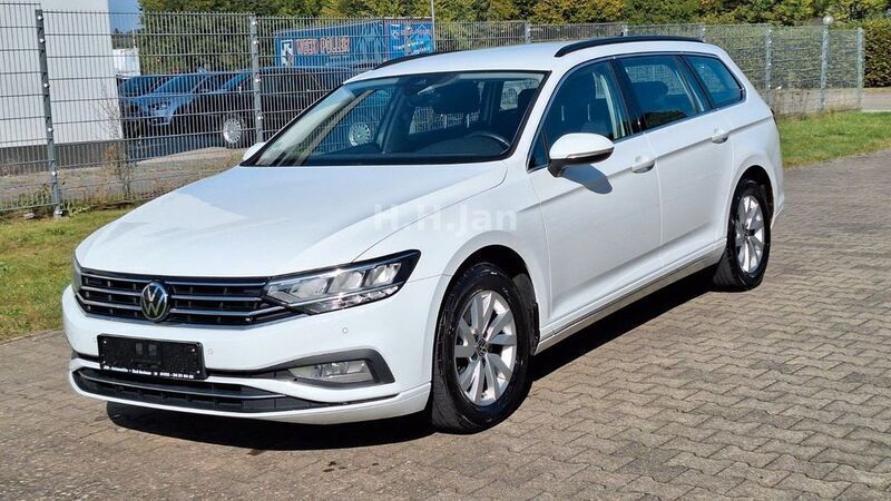 Weiß Gebraucht 2021 VW Passat Business Kombi | 16.250 € (Fairer Preis) - Bild 1/4