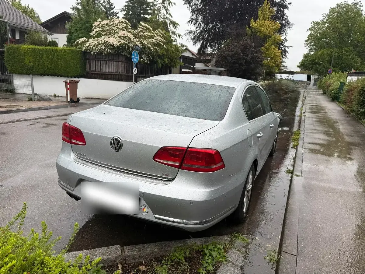 Gebraucht VW Passat 160 PS (117 kW) 2011 Silber Limousine