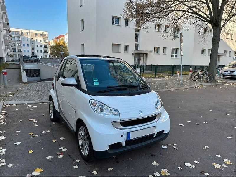 Weiß Gebraucht 2007 Smart ForTwo Cabrio Passion Cabrio | 4.100 € (Guter Preis) - Bild 1/4