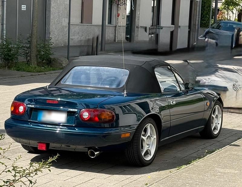 Gebraucht Mazda MX5 90 PS (66 kW) 1997 Blau Cabrio