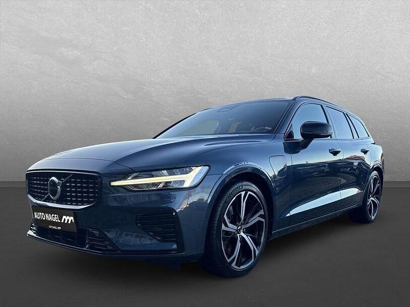 Gebraucht Volvo V60 Plus 398 PS (292 kW) 2022 Denim blue (metallic) Kombi