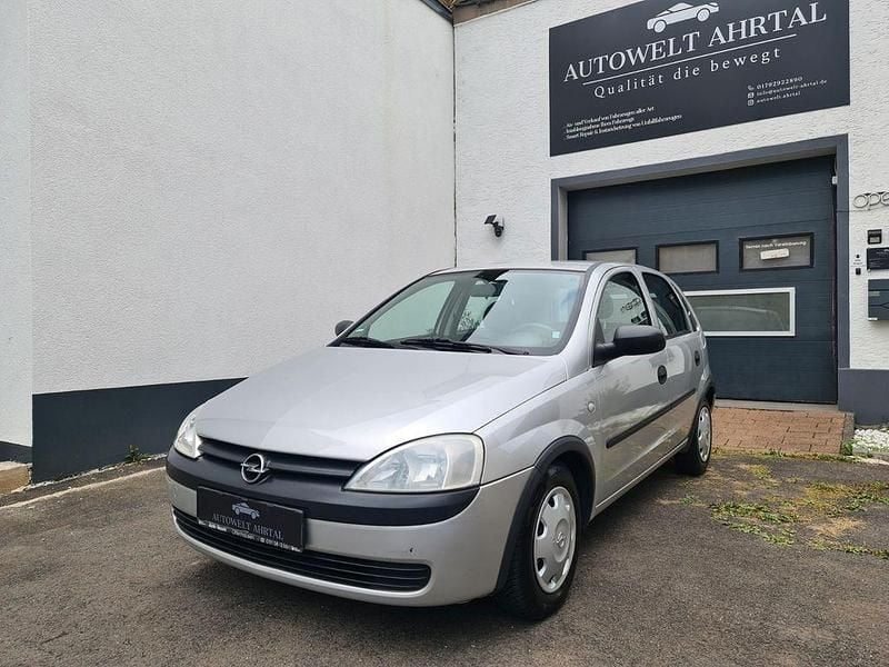 Silber Gebraucht 2001 Opel Corsa Limousine | 1.980 € (Fairer Preis) - Bild 1/4