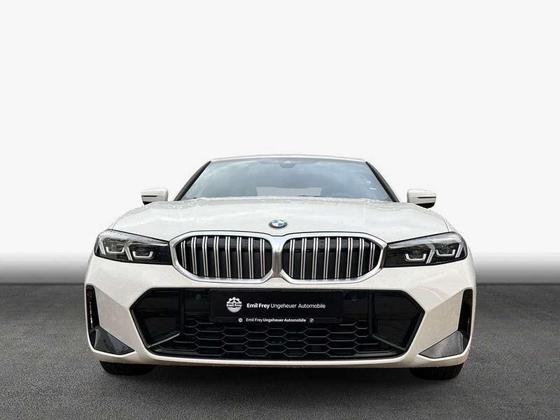 Neu BMW 318 Performance 156 PS (114 kW) 2026 Weiß Limousine