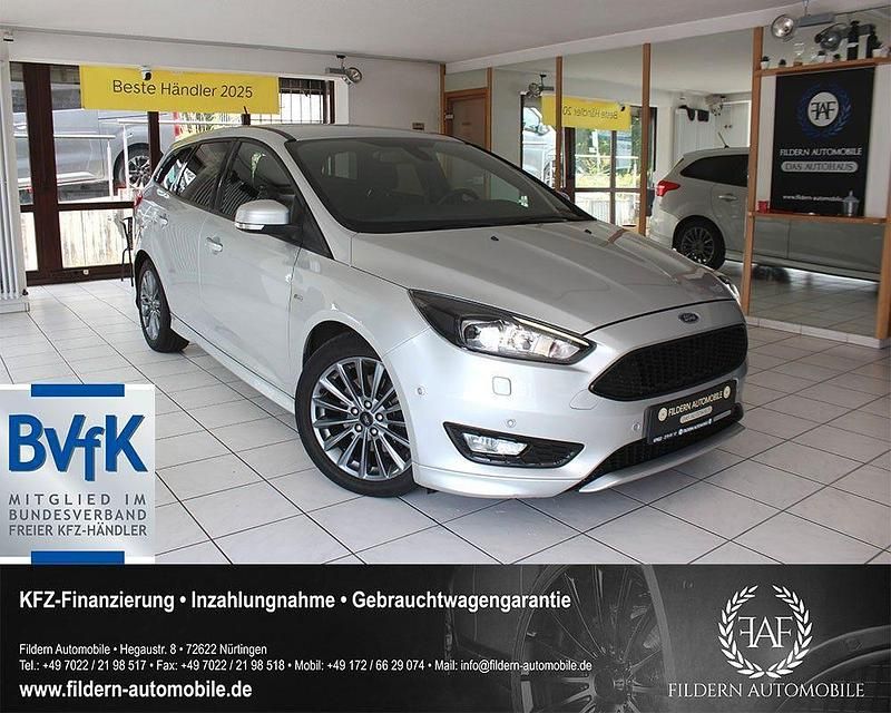 Silber Gebraucht 2018 Ford Focus ST-Line Kombi | 9.699 € (Superpreis) - Bild 1/4