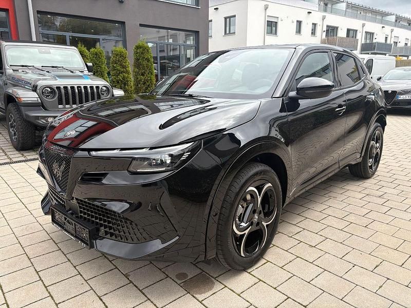 Schwarz Neu 2025 Alfa Romeo GT Junior SUV | 36.450 € (Fairer Preis) - Bild 1/4