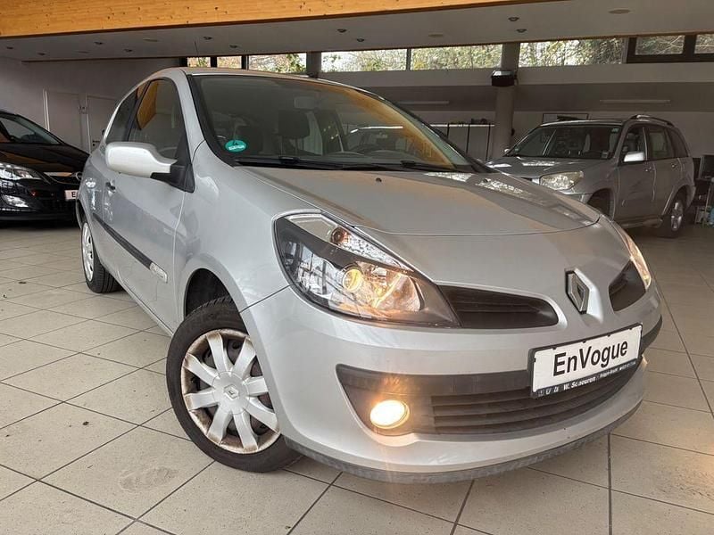 Grau Gebraucht 2008 Renault Clio III Rip Curl Kleinwagen | 2.950 € (Guter Preis) - Bild 1/4