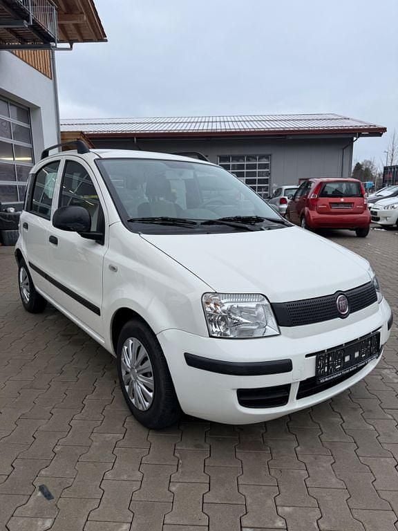 Gebraucht Fiat Panda Active 69 PS (50 kW) 2011 Weiß Kleinwagen