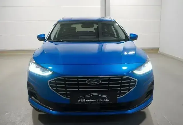 Gebraucht Ford Focus Titanium X 116 PS (85 kW) 2024 Blau Limousine