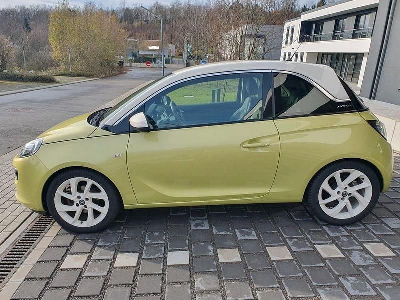Gebraucht Opel Adam 87 PS (63 kW) 2014 Grün Kleinwagen