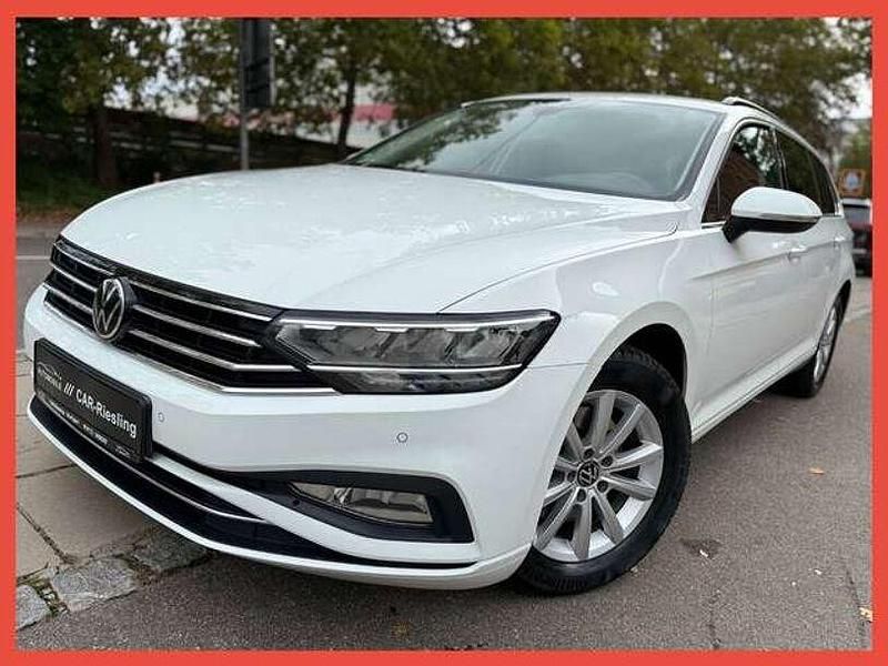 Weiß Gebraucht 2021 VW Passat Kombi | 15.999 € (Fairer Preis) - Bild 1/4