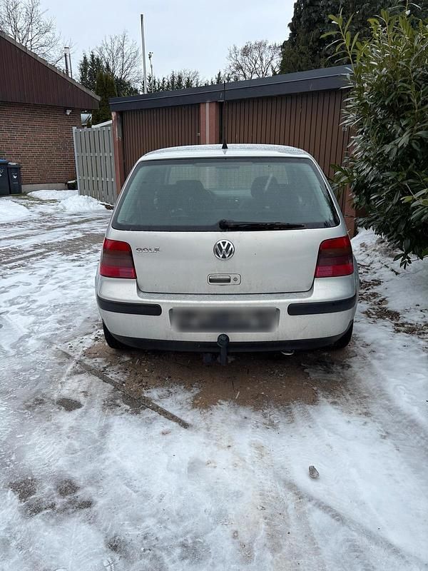 Gebraucht VW Golf IV 101 PS (74 kW) 1998 Grau Kleinwagen