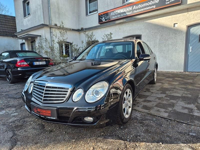 Second-hand Mercedes E200 184 CP (135 kW) 2007 Negru Berlinǎ