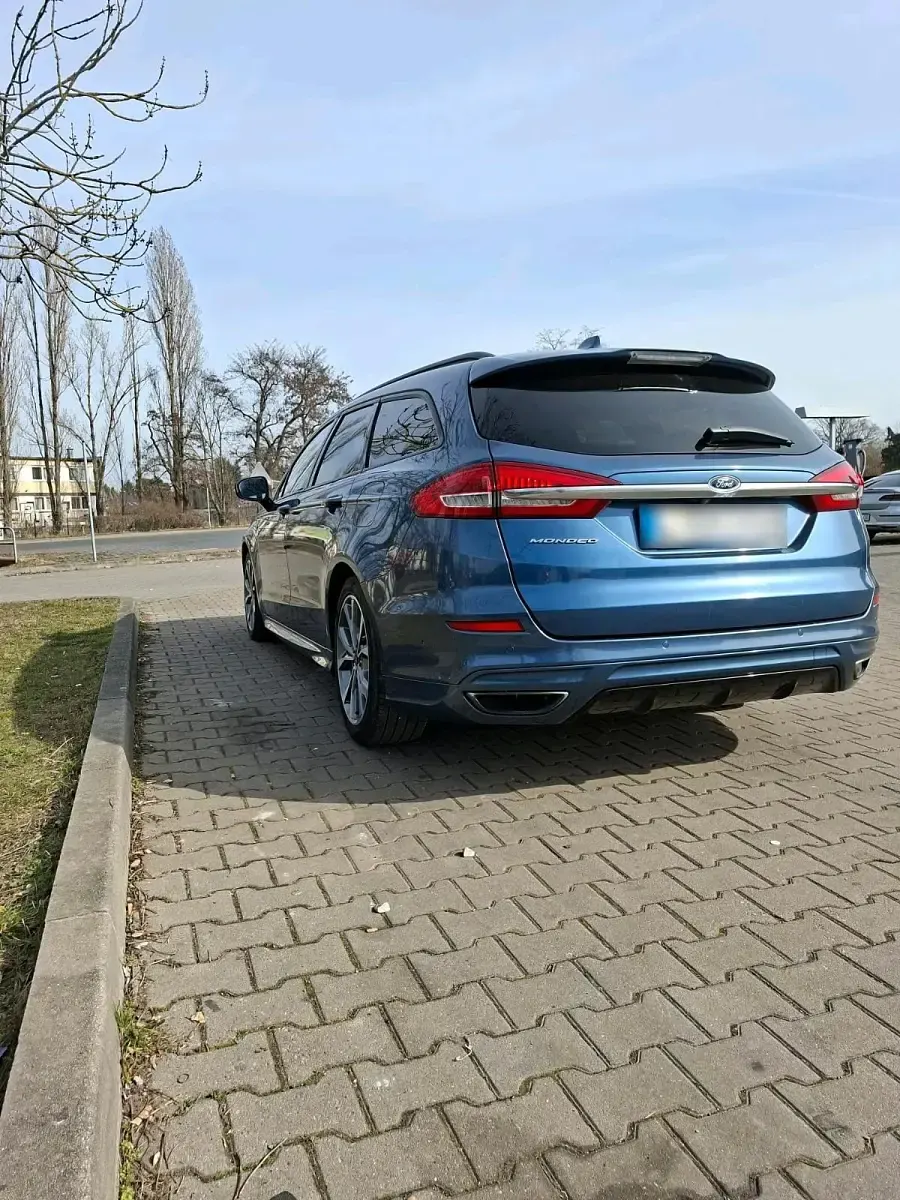Używany Ford Mondeo 190 KM (139 kW) 2020 Niebieski Kombi