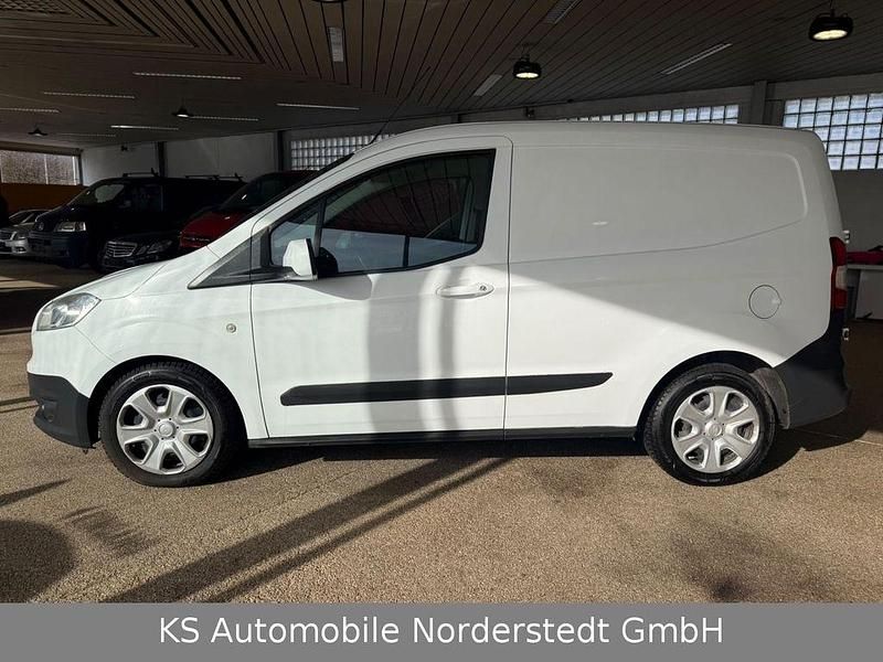 Gebraucht Ford Transit Trend 95 PS (69 kW) 2018 Weiß Van / Kleinbus