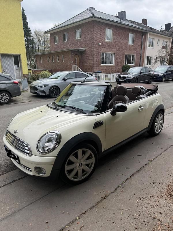Second-hand Mini Cooper Cabriolet 122 CP (89 kW) 2009 Bej Cabrio