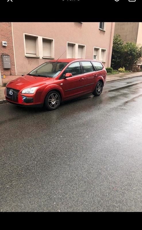 Second-hand Ford Focus 115 CP (84 kW) 2007 Roșu Break