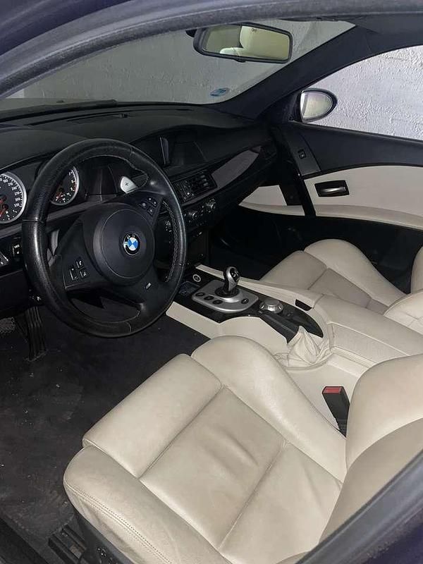 Gebraucht BMW M5 507 PS (372 kW) 2005 Blau Limousine