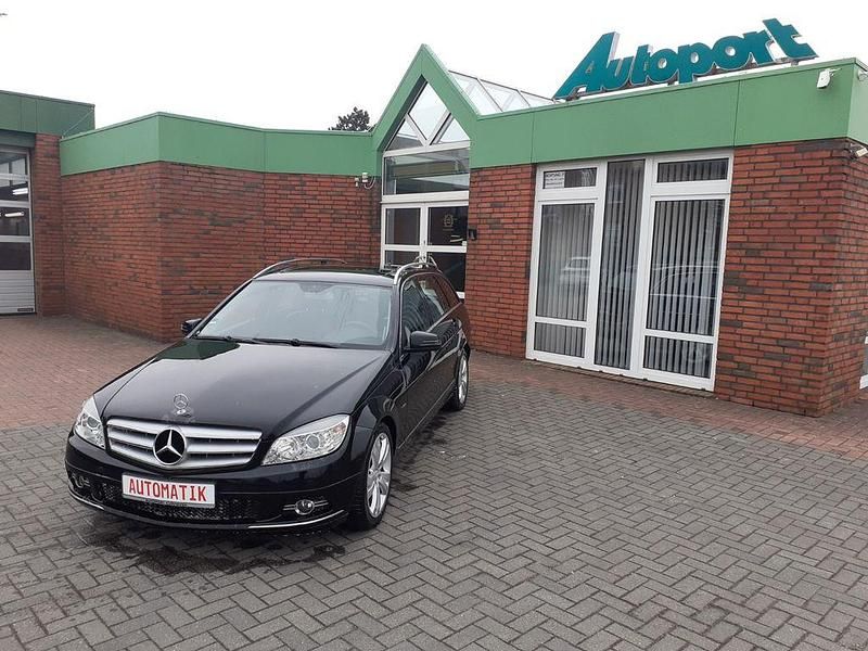 Gebraucht Mercedes C180 156 PS (114 kW) 2009 Schwarz Limousine