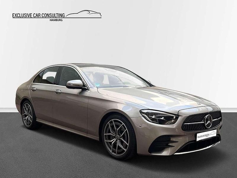 Mojavesilber metalliclack Gebraucht 2022 Mercedes E200 AMG line Limousine | 41.990 € (Fairer Preis) - Bild 1/4