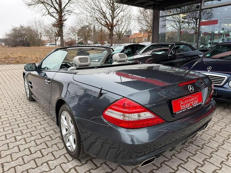 Gebraucht Mercedes SL350 316 PS (232 kW) 2008 Grau (tenoritgrau) Cabrio