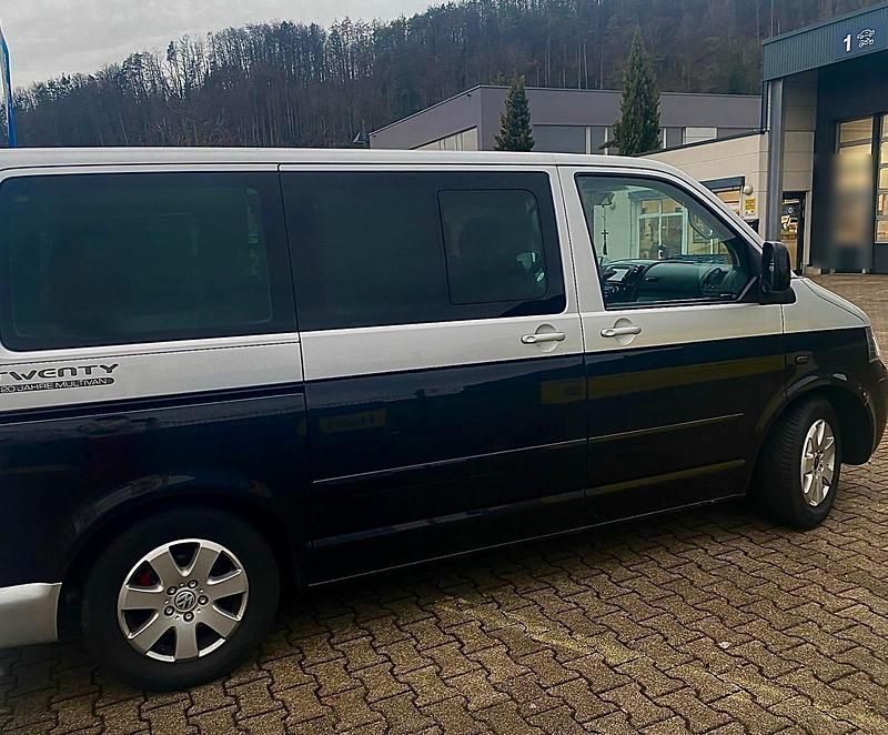Gebraucht VW Multivan 131 PS (96 kW) 2005 Silber Van