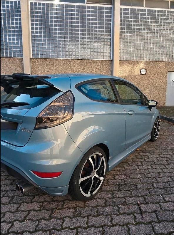 Gebraucht Ford Fiesta 2008 Blau Kleinwagen
