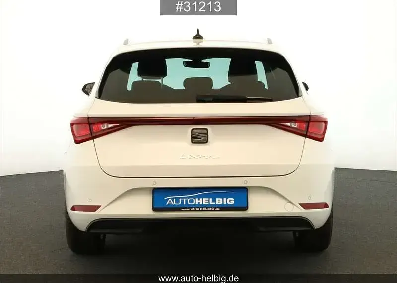 Gebraucht Seat Leon XCELLENCE 150 PS (110 kW) 2023 White candy Kombi