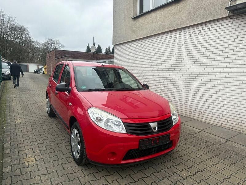 Gebraucht Dacia Sandero Ambiance 75 PS (55 kW) 2009 Rot Limousine