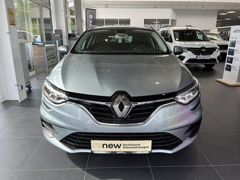 Grau Gebraucht 2020 Renault Mégane IV Zen Limousine | 15.990 € (Guter Preis) - Bild 1/3
